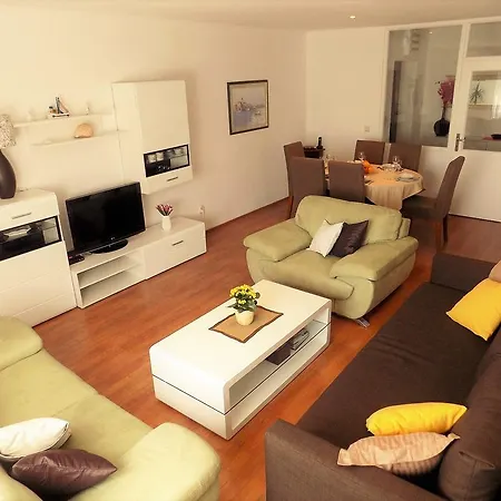 Apartment Anamarija Njivice