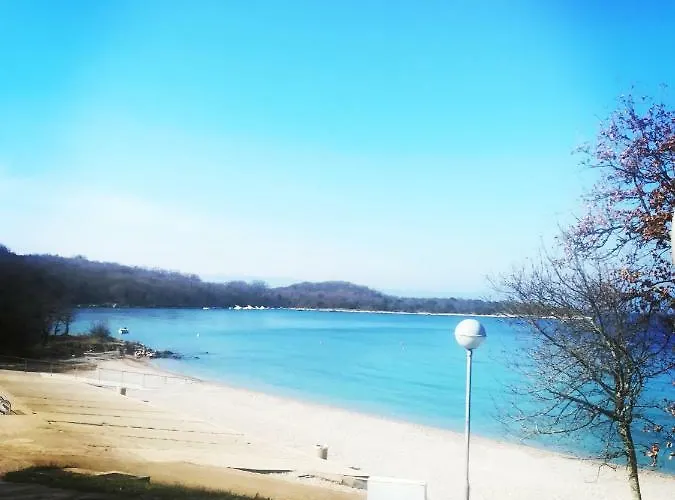 Anamarija Apartamento *