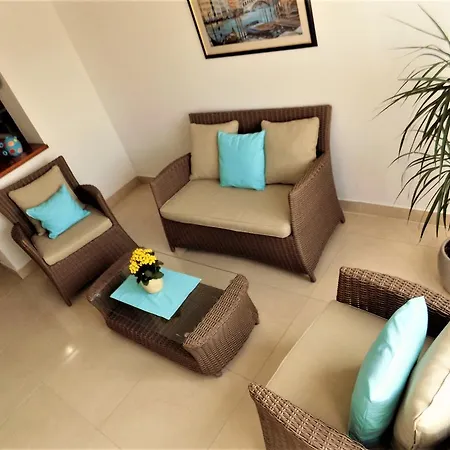 Anamarija Lägenhet *